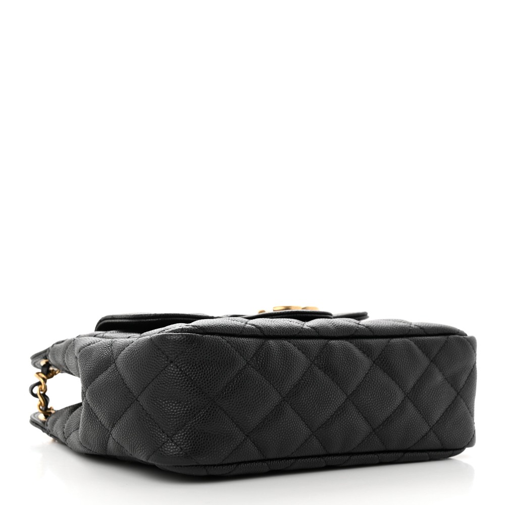 Caviar Quilted Small Wavy CC Hobo Black