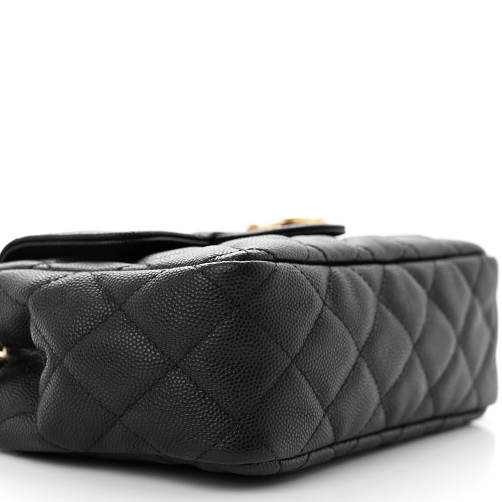 Caviar Quilted Small Wavy CC Hobo Black