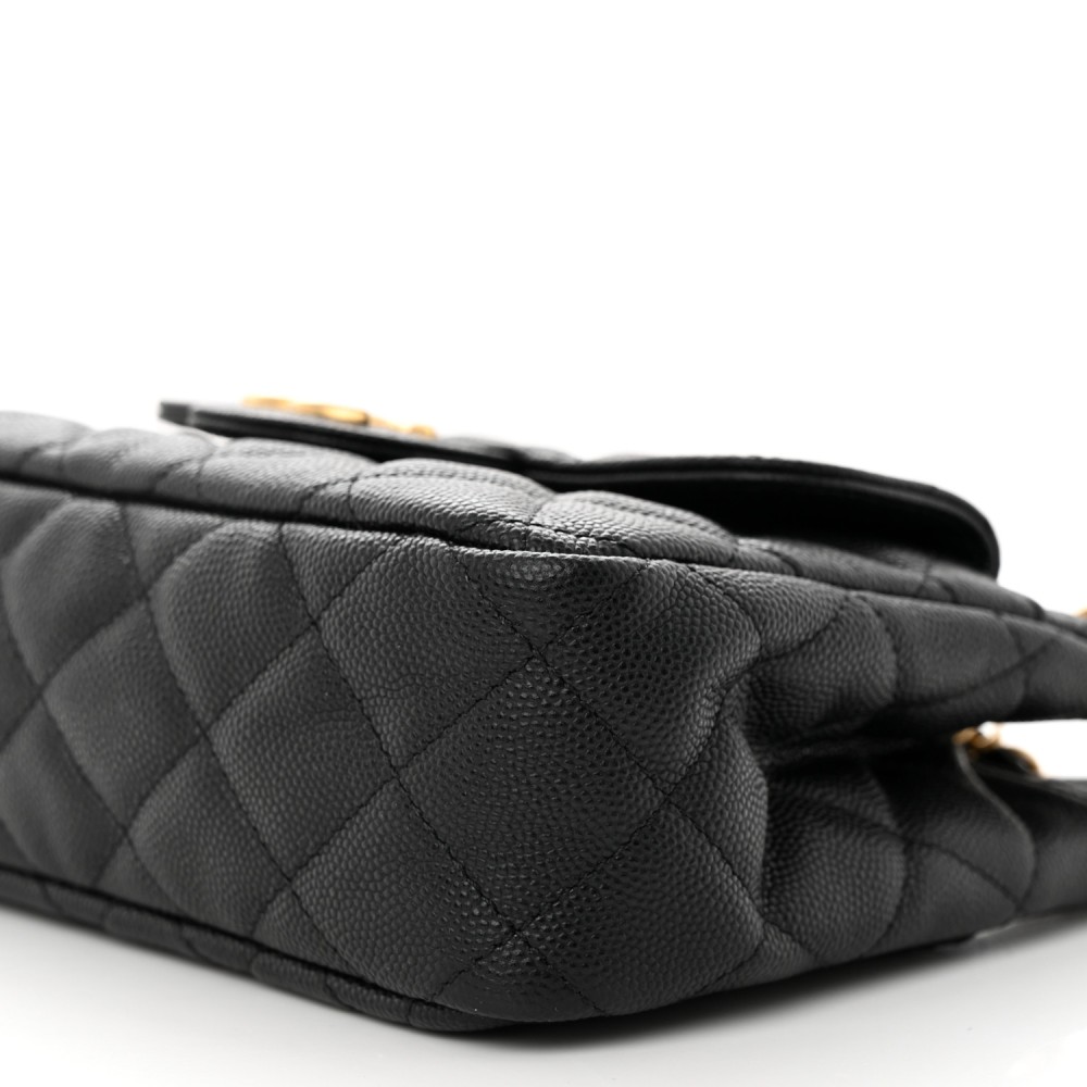 Caviar Quilted Small Wavy CC Hobo Black