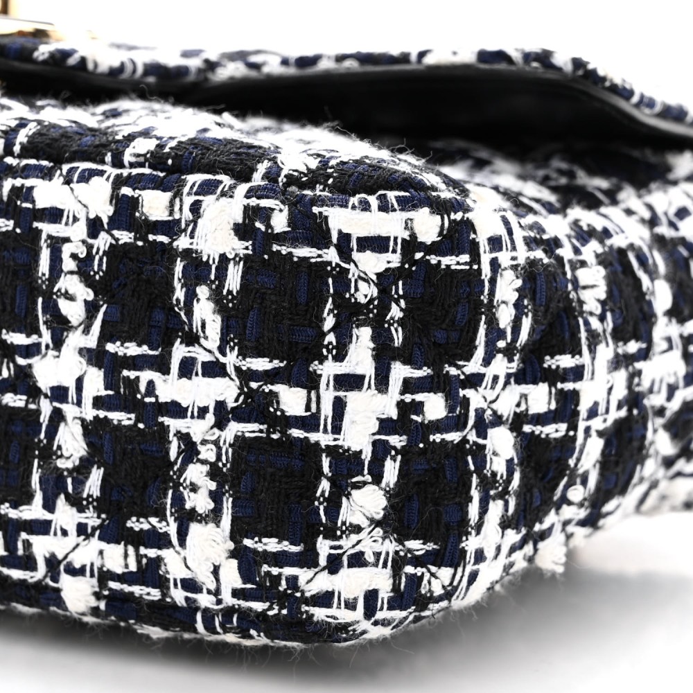 Tweed Resin Quilted Mini Heart Square Flap Navy White Black