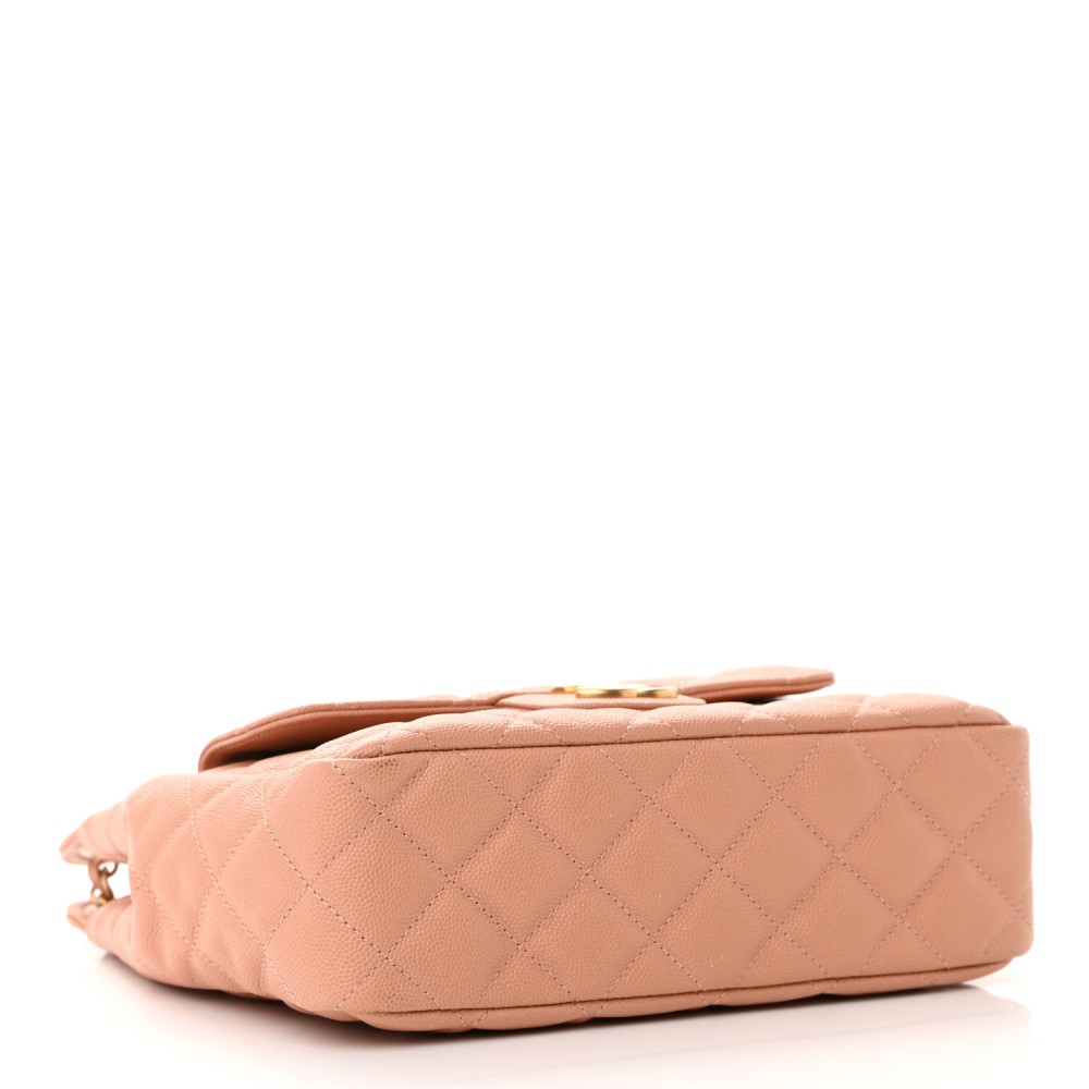 Caviar Quilted Wavy CC Hobo Beige