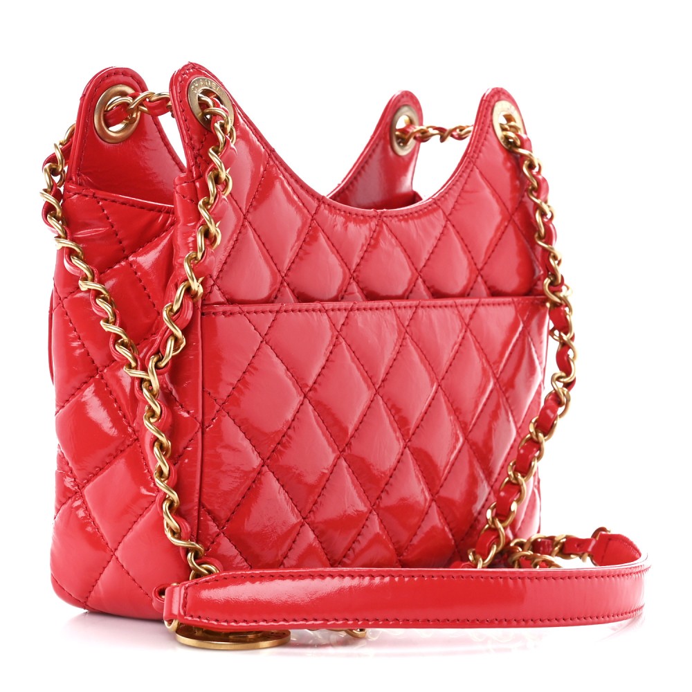 Shiny Crumpled Calfskin Quilted Small Wavy CC Hobo Red