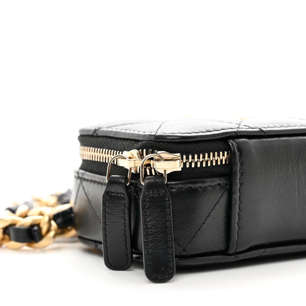 Lambskin Quilted Mini Lacquered Chain Clutch Black