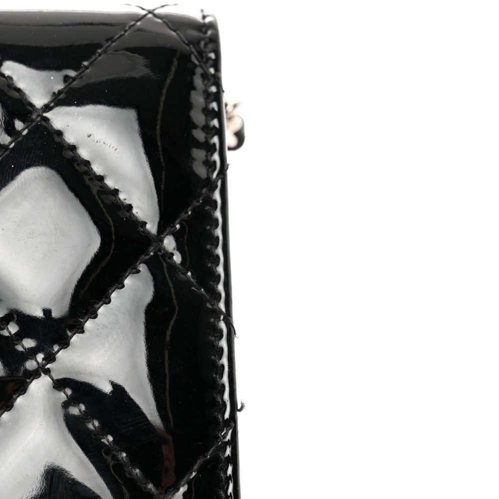 Patent Quilted Wallet On Chain WOC Black