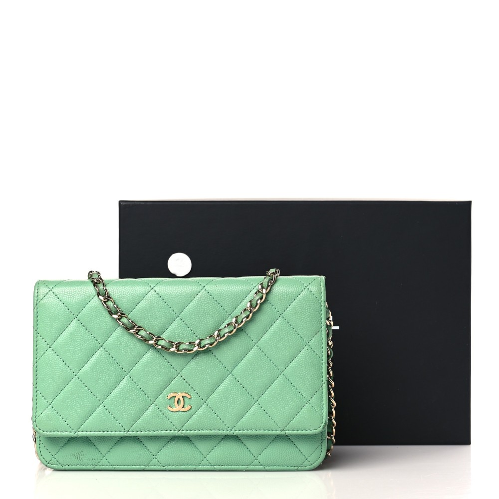 Caviar Quilted Wallet on Chain WOC Green