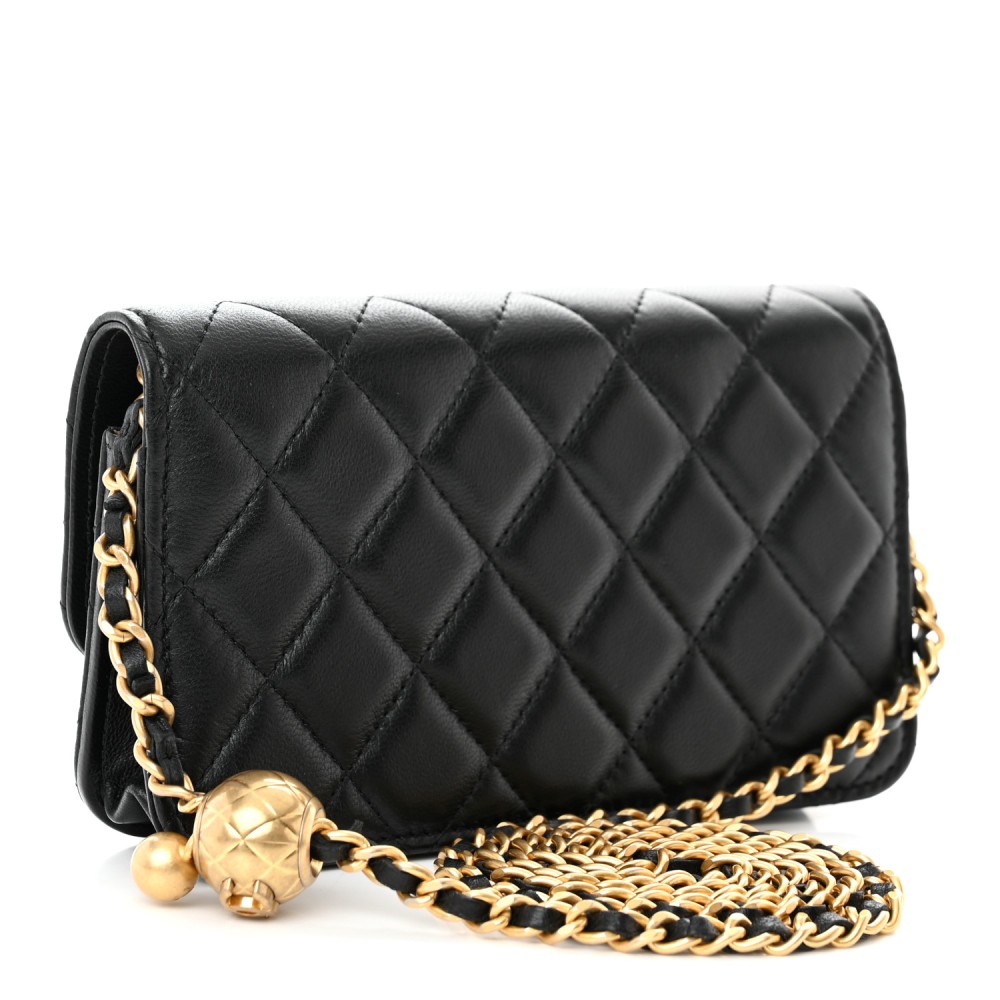 Lambskin Pearl Crush Quilted Flap Phone Holder With Chain Black