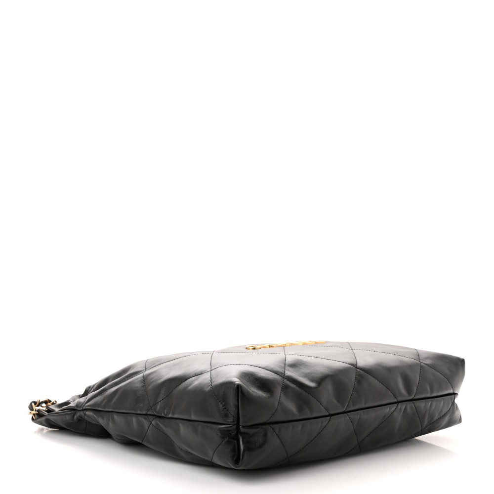 Shiny Calfskin Quilted Chanel 22 Black