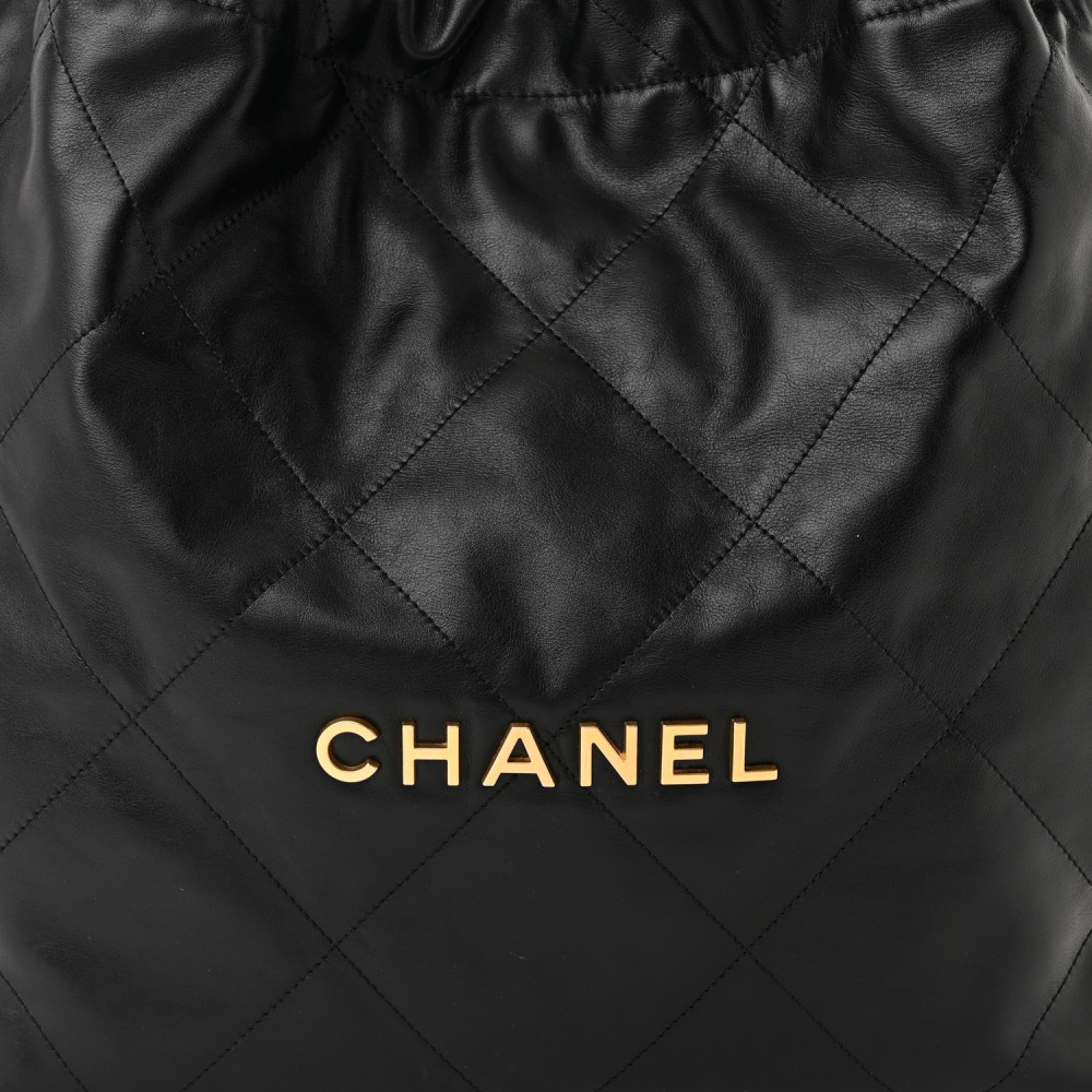 Shiny Calfskin Quilted Chanel 22 Black