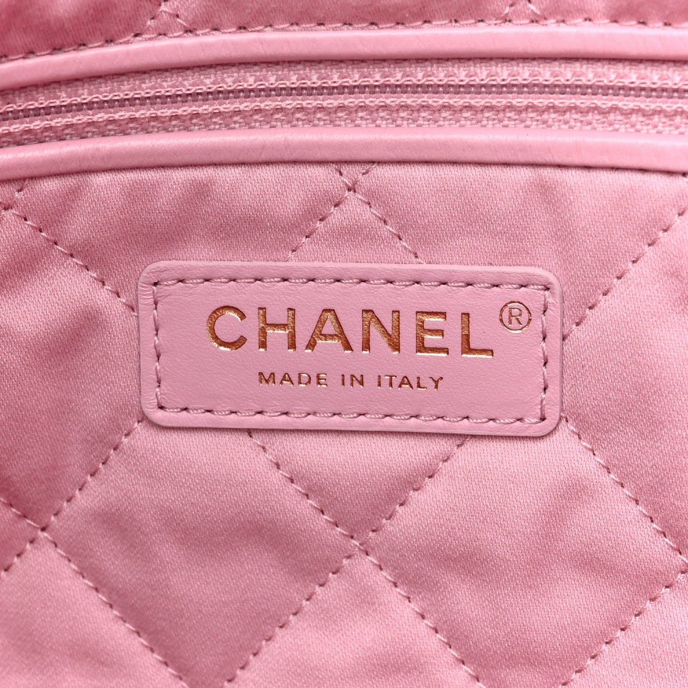 Shiny Calfskin Quilted Small Chanel 22 Pink