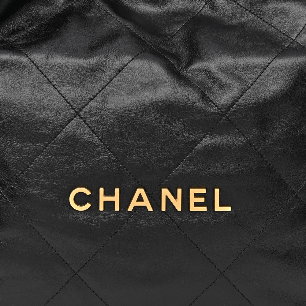 Shiny Calfskin Quilted Chanel 22 Black