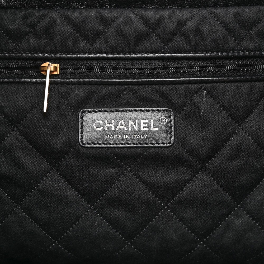 Shiny Calfskin Quilted Large Chanel 22 Black