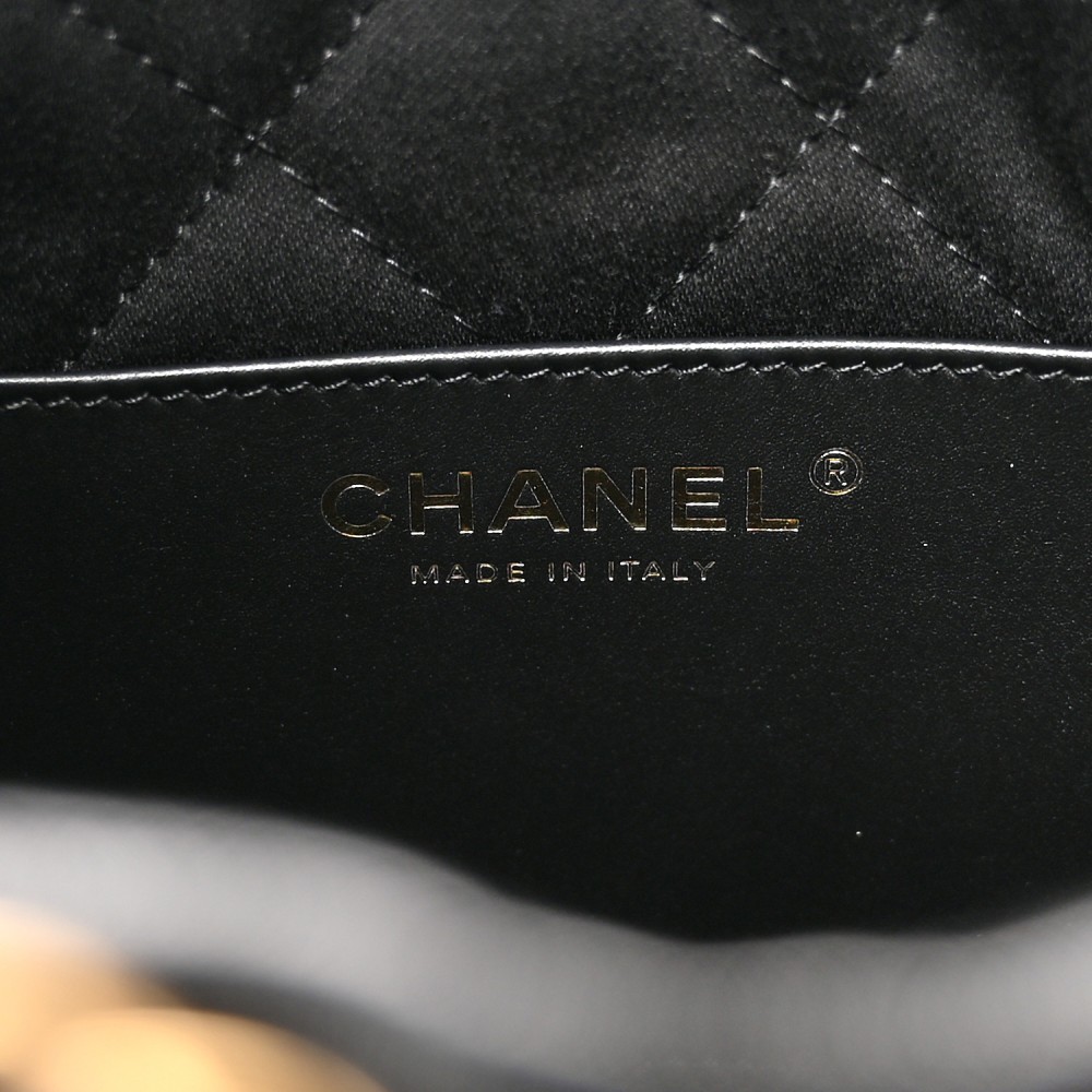 Shiny Calfskin Quilted Mini Chanel 22 Black