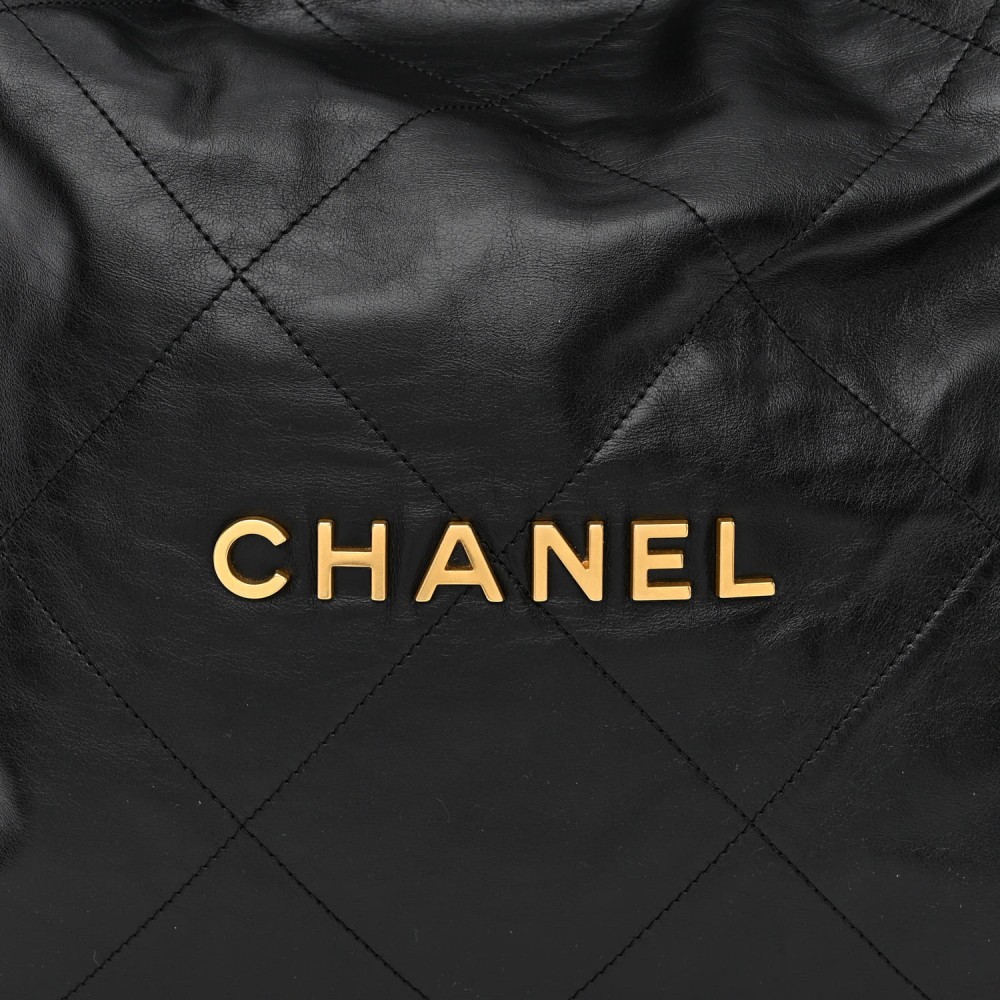 Shiny Calfskin Quilted Chanel 22 Black