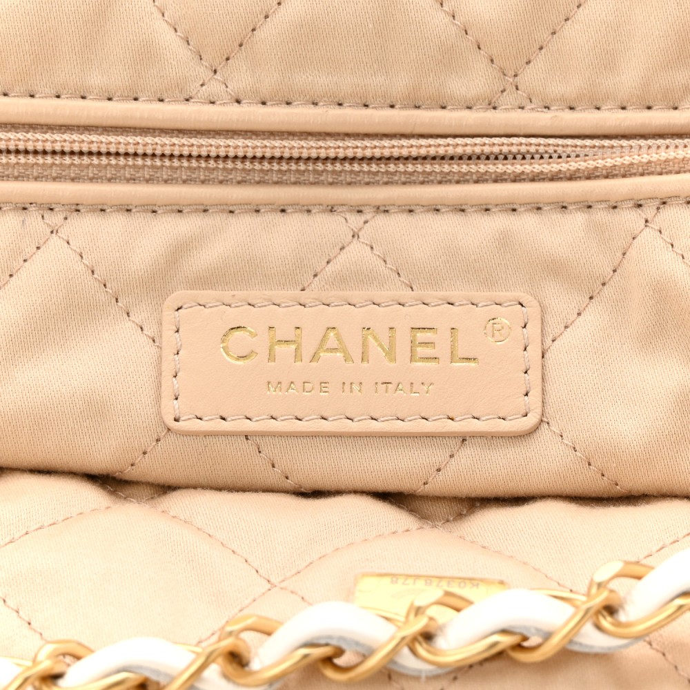 Shiny Calfskin Quilted Chanel 22 White