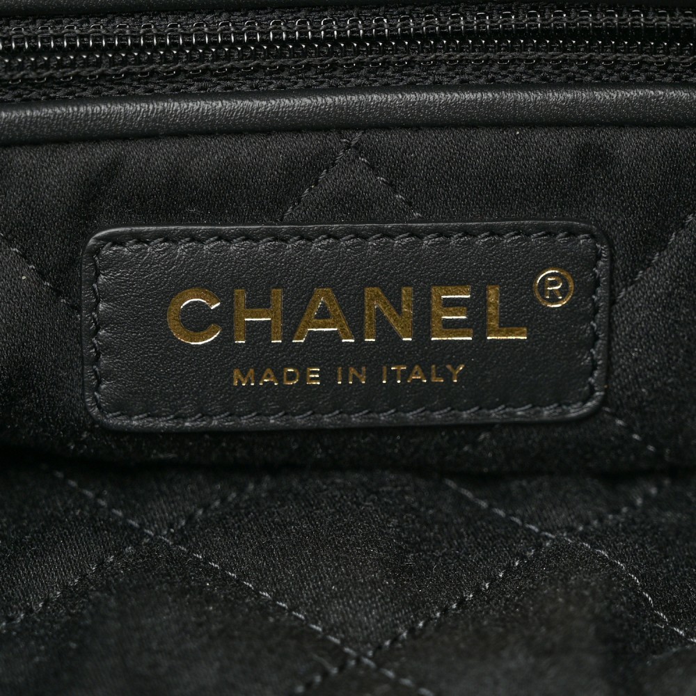 Shiny Calfskin Quilted Chanel 22 Backpack Black