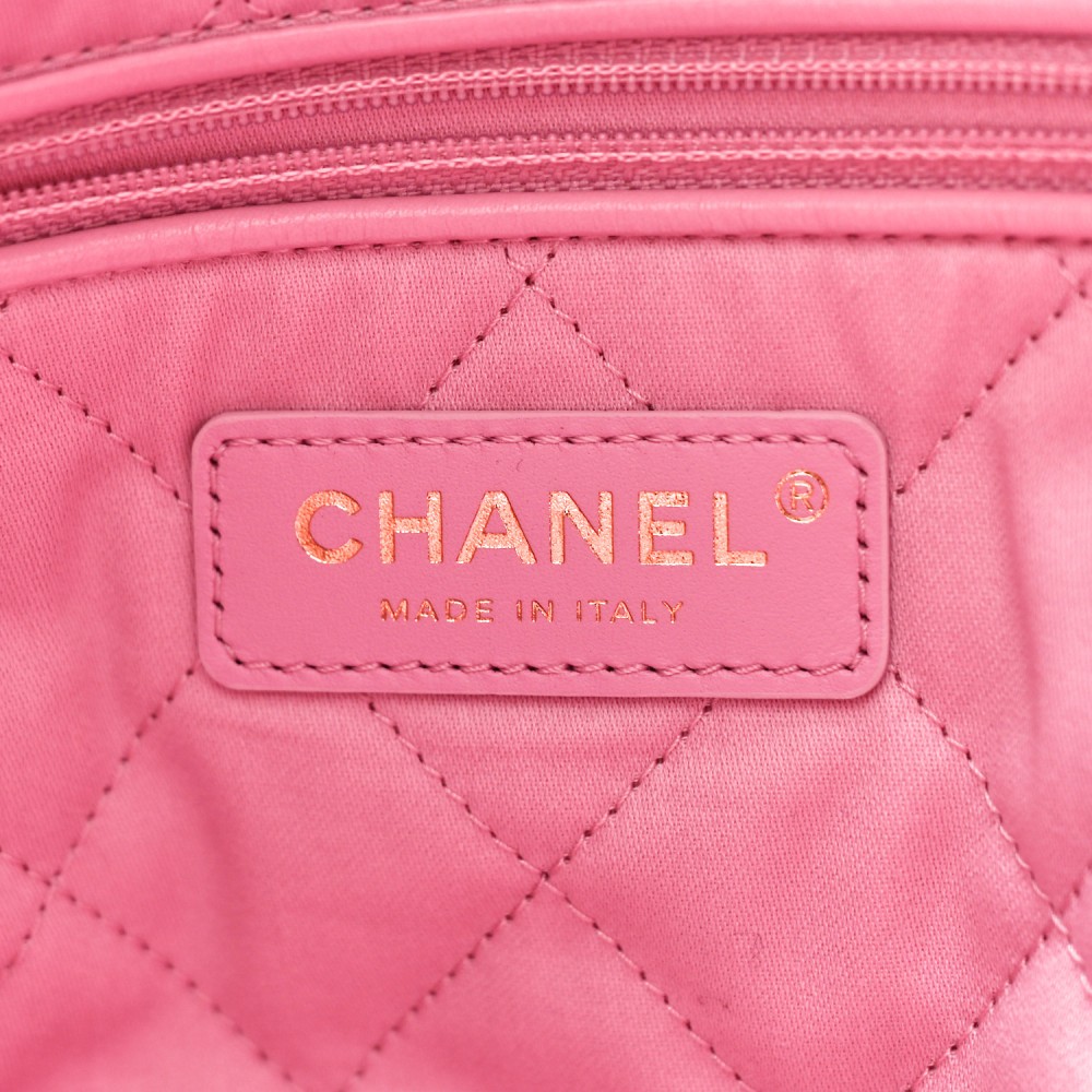 Shiny Calfskin Quilted Small Chanel 22 Pink