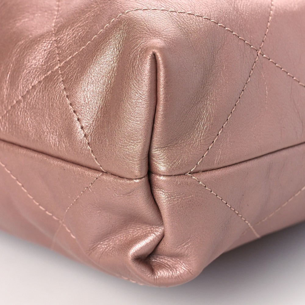 Metallic Calfskin Quilted Chanel 22 Pink