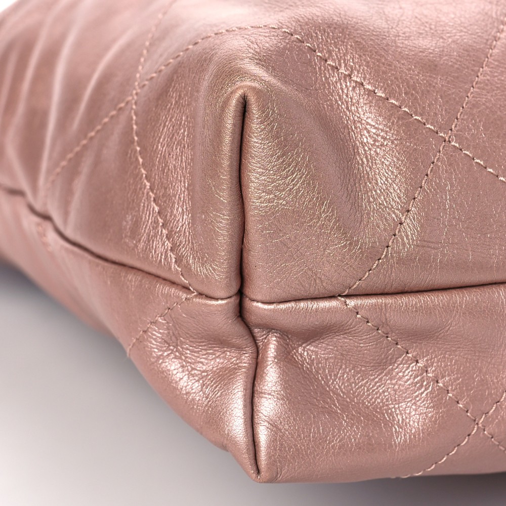 Metallic Calfskin Quilted Chanel 22 Pink