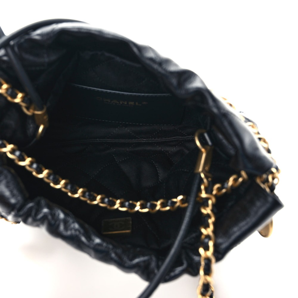 Shiny Crumpled Calfskin Quilted Pearl Mini Chanel 22 Black