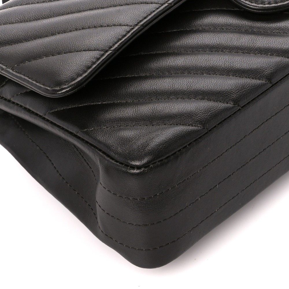 Lambskin Chevron Quilted Medium Double Flap Black