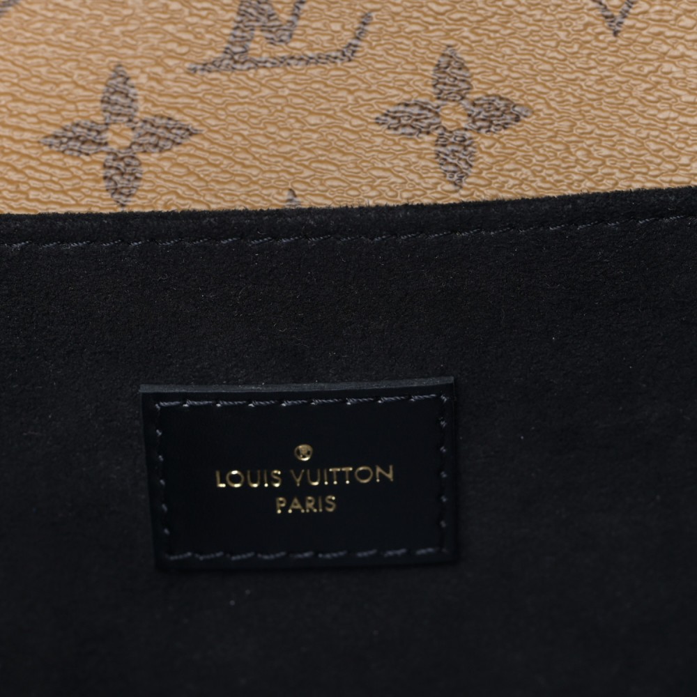 Reverse Monogram Pochette Metis