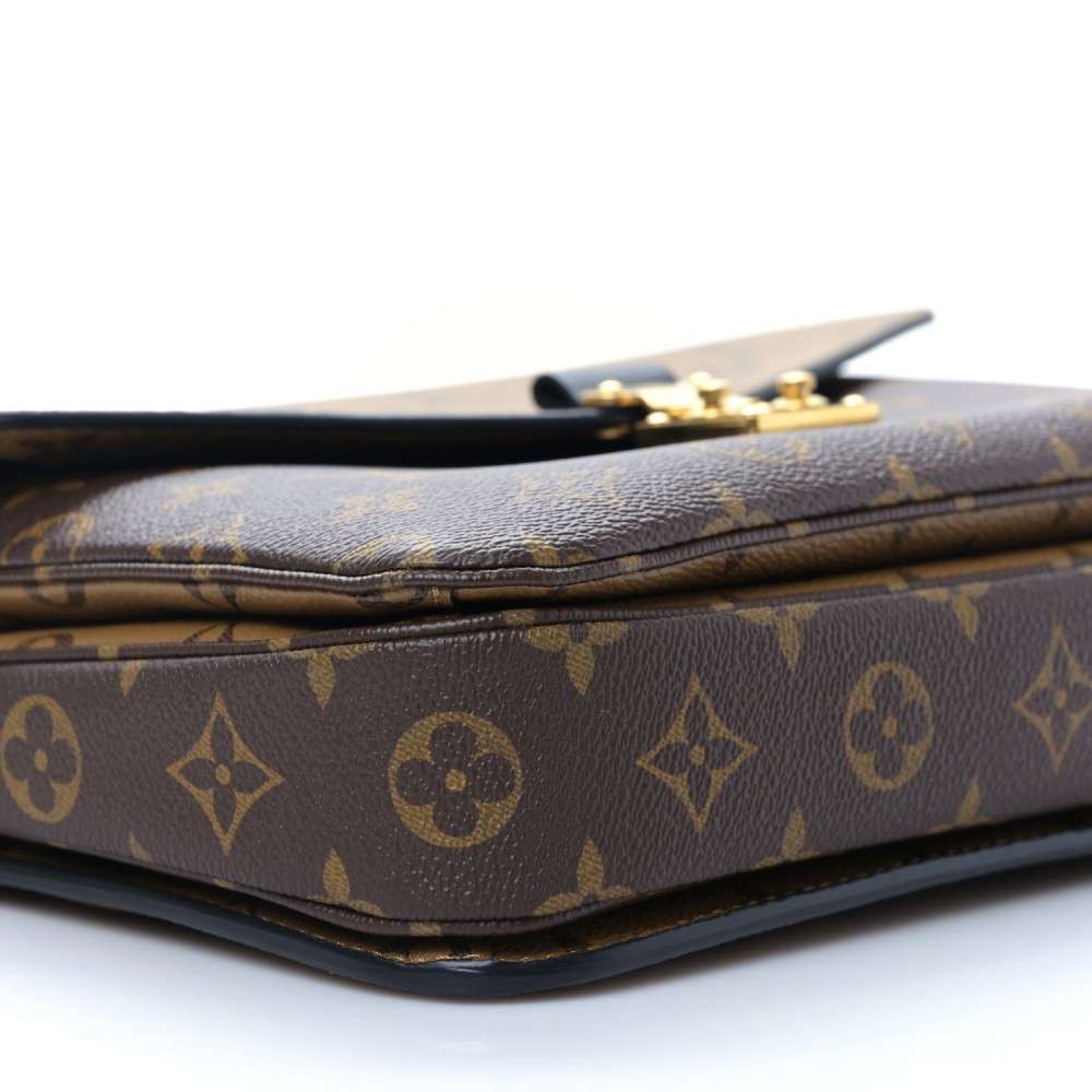 Reverse Monogram Pochette Metis